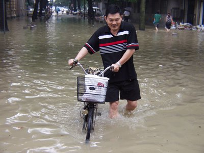Flooding Guangzhou Canton 1