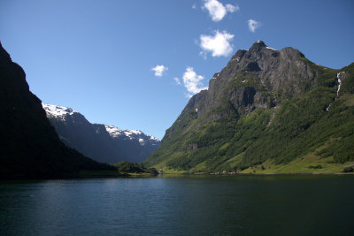 sogne fjord2.jpg