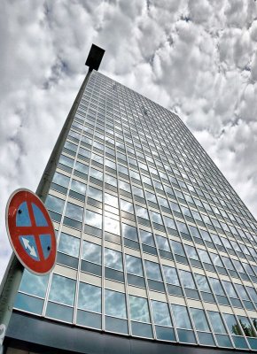 Vodafone building (HDR)