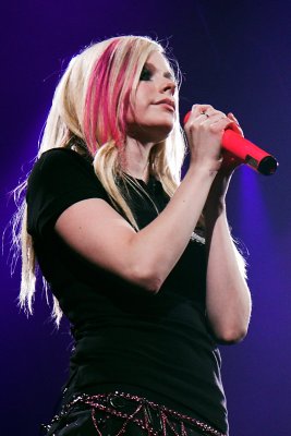 Unicef AIDS Benefit (Avril Lavigne)