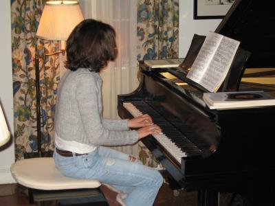 g3/25/473425/3/54087380.Isabella_Steinway.jpg