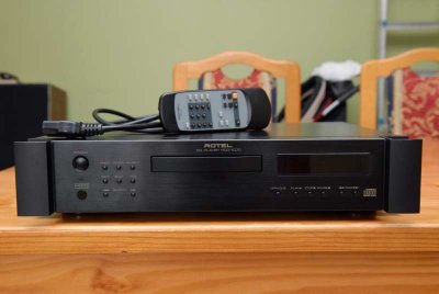 Rotel 1070 HDCD and NAD T513