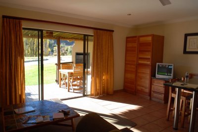Lounge area.JPG