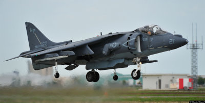 AV-8B Harrier - Touch n' Go