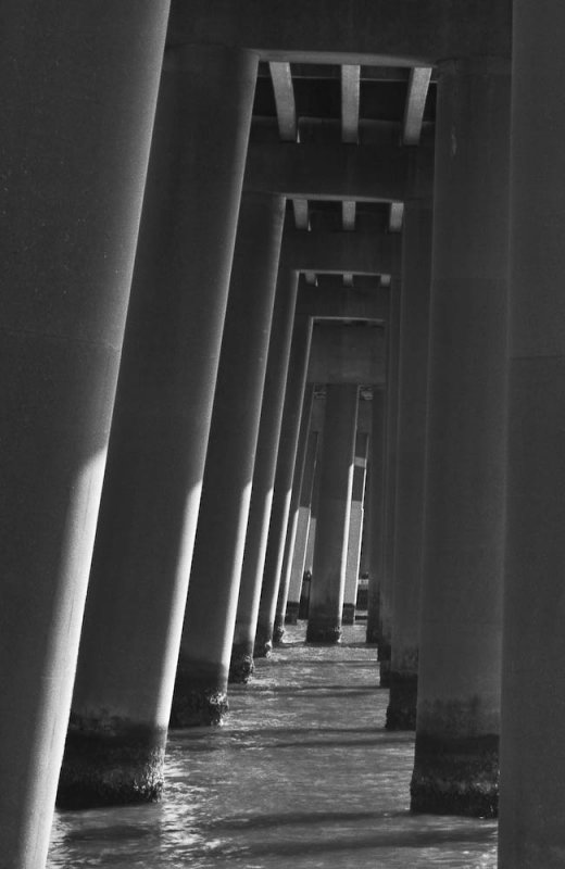Pillars, Chesapeake Bay Bridge-Tunnel, Virginia, 2010.jpg