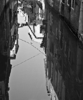 Mundus inversus, Venice, 2007.jpg