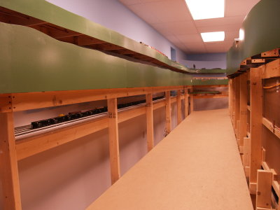 A view of the 4-track storage yard beneath the Middle Level.