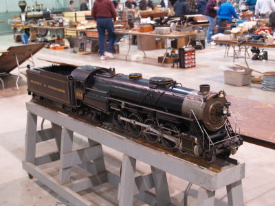 A Reading 4-8-2 in 1 scale sold at the auction.