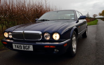 Jaguar XJ8