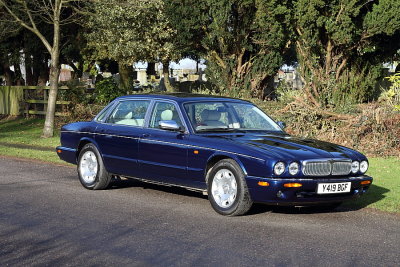 Jaguar XJ8