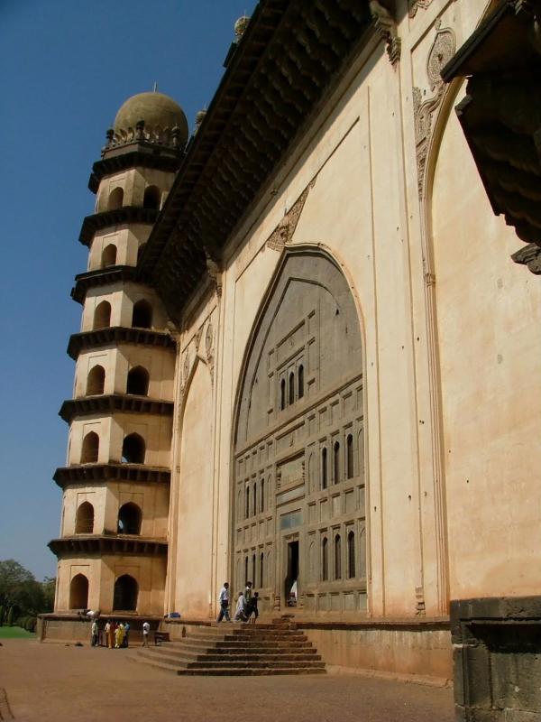 Golgumbaz