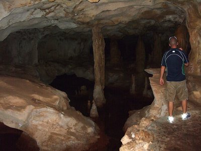Exploring Indian Head Cave 03