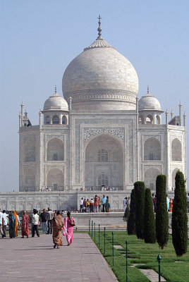 Morning at the Taj