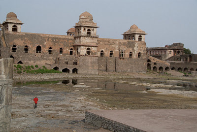 Across to Jahaz Mahal