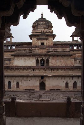Inside Jehangir Mahal 02