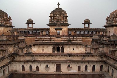 Inside Jehangir Mahal 09