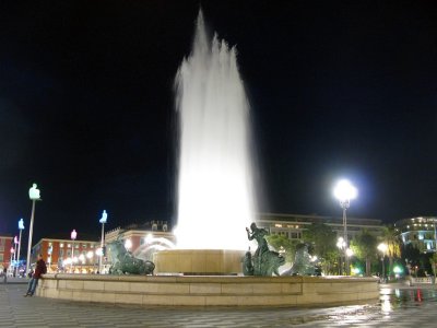 Fountain at Place Massna (strange buddahs on poles) - IMG_7936.jpg