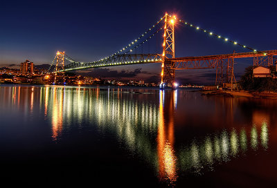 Ponte Herclio Luz noturna