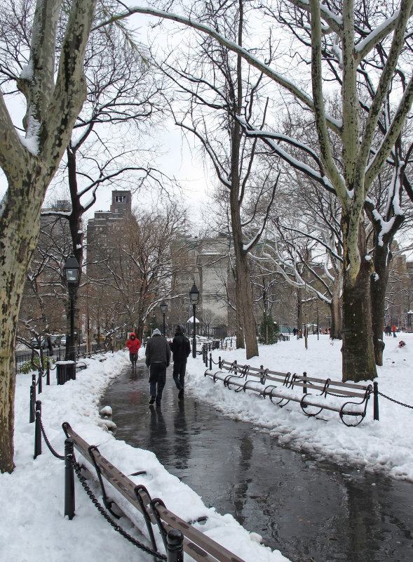 Washington Square North Walkway