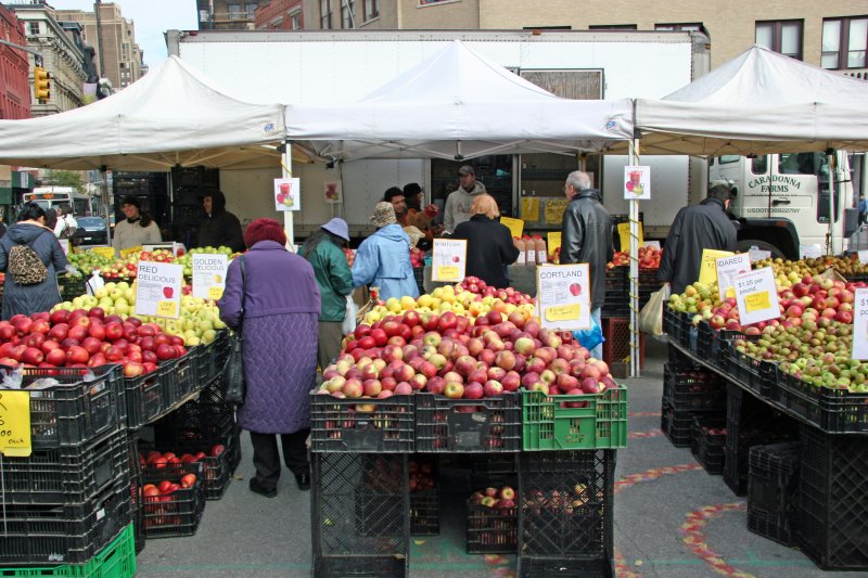 Farmers Market - Apples