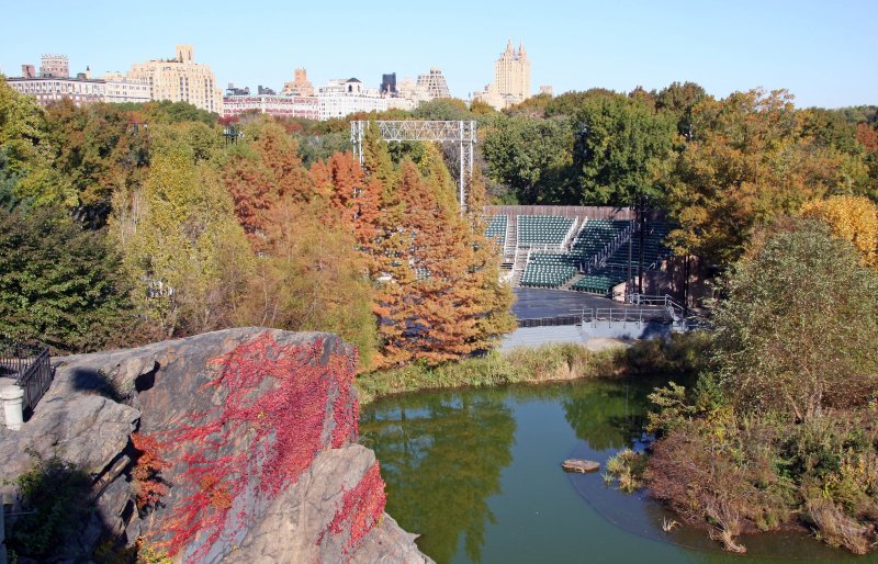 Delacorte Theatre & Manhattan Northwest Skyline