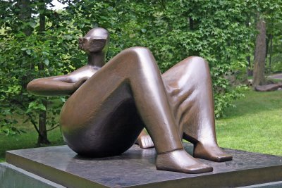 Reclining Figure Angles - Henry Moore Sculpture
