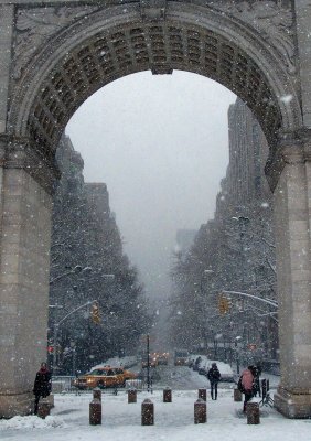 Snow at Washington Square Arch
