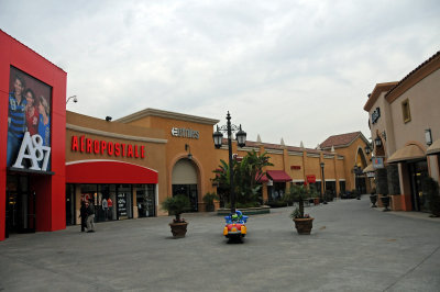 Plaza las Americas Shopping Center