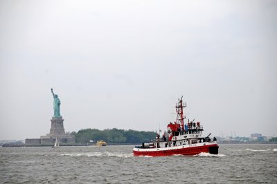 Statue of Liberty & NYC Fire Department