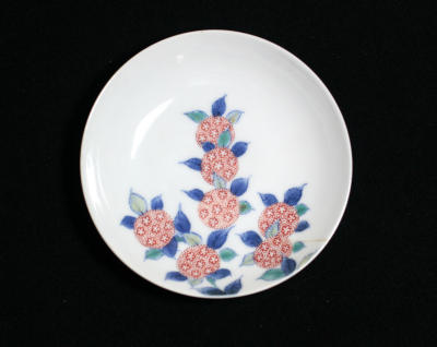Japanese Nabeshima Porcelain Dish, 3.75 inches diameter, 19th century