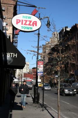 West View of West 8th Street - New Pizza Town