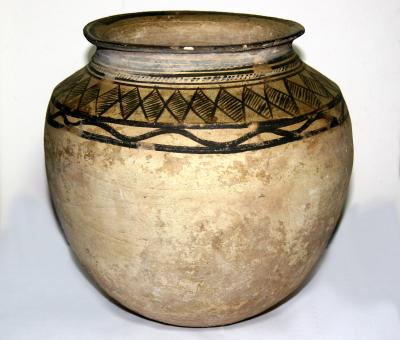 Old Persian Pot - 10 high
