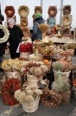 Farmer's Market - Arrangements & Garlands