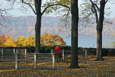 Fort Tryron Park - Hudson River & New Jersey Palisades Overlook