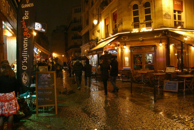 Nightlife in Bastille district.