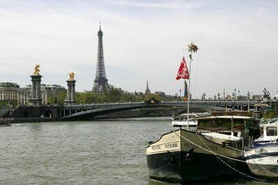 Alexander III bridge and the Eiffel Tower.