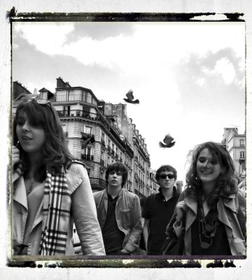 Girls n boys and the sky above Paris...