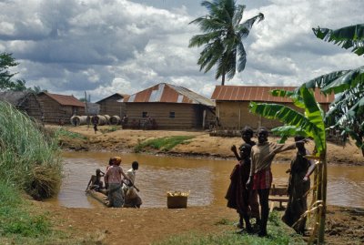 Crossing Juba river, Southern Somalia