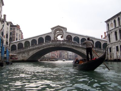 Ponte di Rialto - Venice, Italy