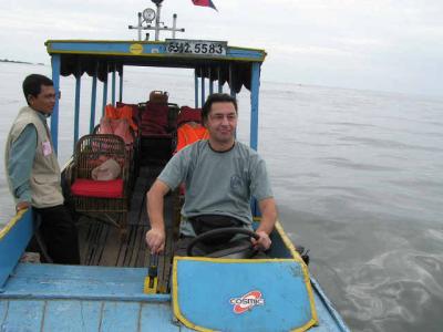 Tonle Sap lake sailors