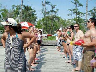 Balloon toss 3.jpg