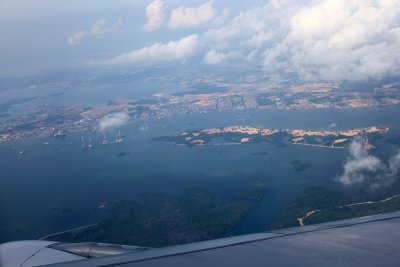 Beginning descent into Singapore