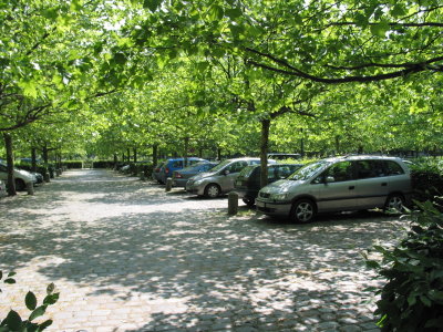 berlin parking court 07 - 4.jpg