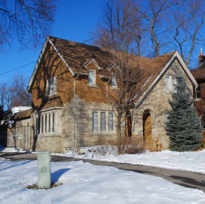 36 Queen Mary's Drive
