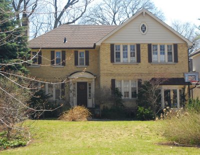 23 Queen Mary's Drive