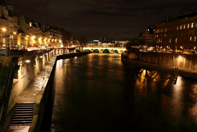Winter nights in Paris ... pure magic