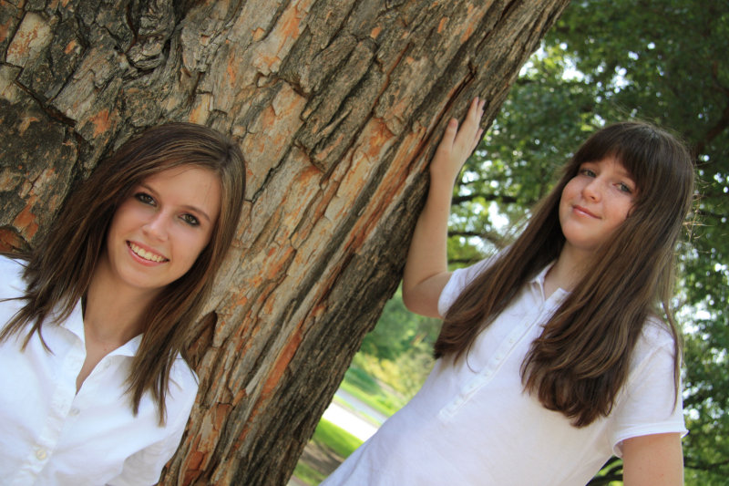 SISTERS AT AN ANGLE