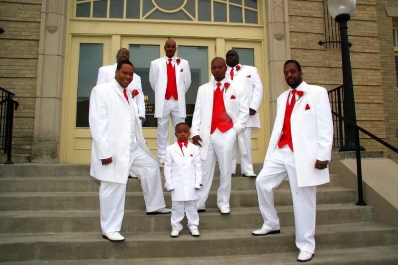 ALL THE GROOMS MEN AND OF COURSE, THE GROOM