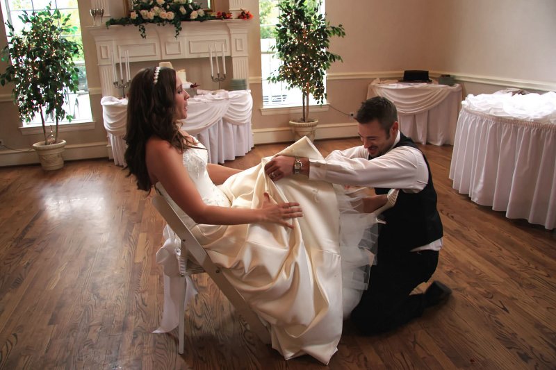 GOING IN FOR THE GARTER