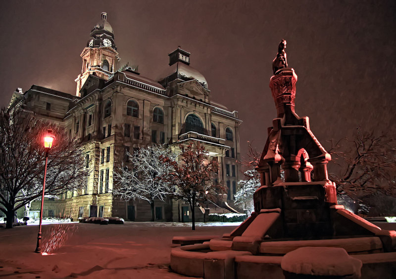 FORT WORTH COURT HOUSE ON A SNOWY NIGHT
